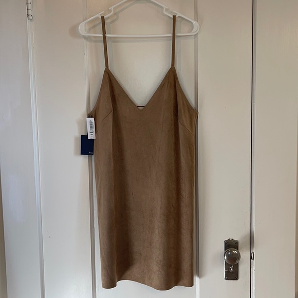 Wilfred | Aritzia NWT Suede Dress Size Large - Picture 5 of 12